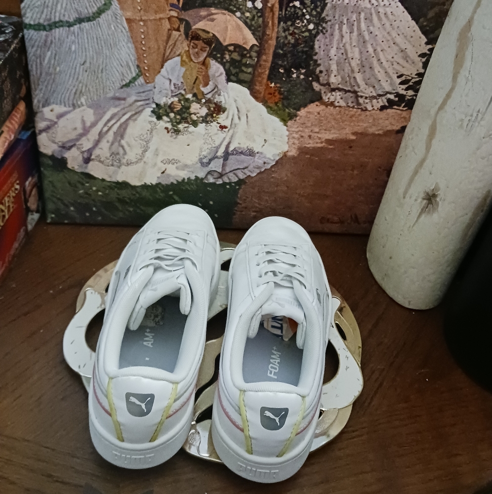 👟👟PUMA White Patent Leather Sneakers Size 13,Like New!!🏀A Fabulous  Gift !!🏓 - Picture 8 of 8